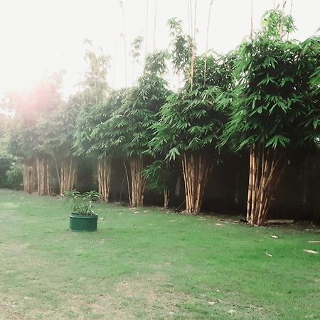 Kanora Lake Resort Maharagama Extérieur photo